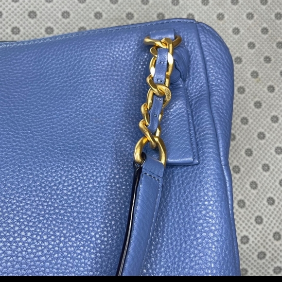 Gorgeous Tory Burch Purse Pebble Leather in Gorgeous Peridot Blue Color π π - Picture 2 of 7